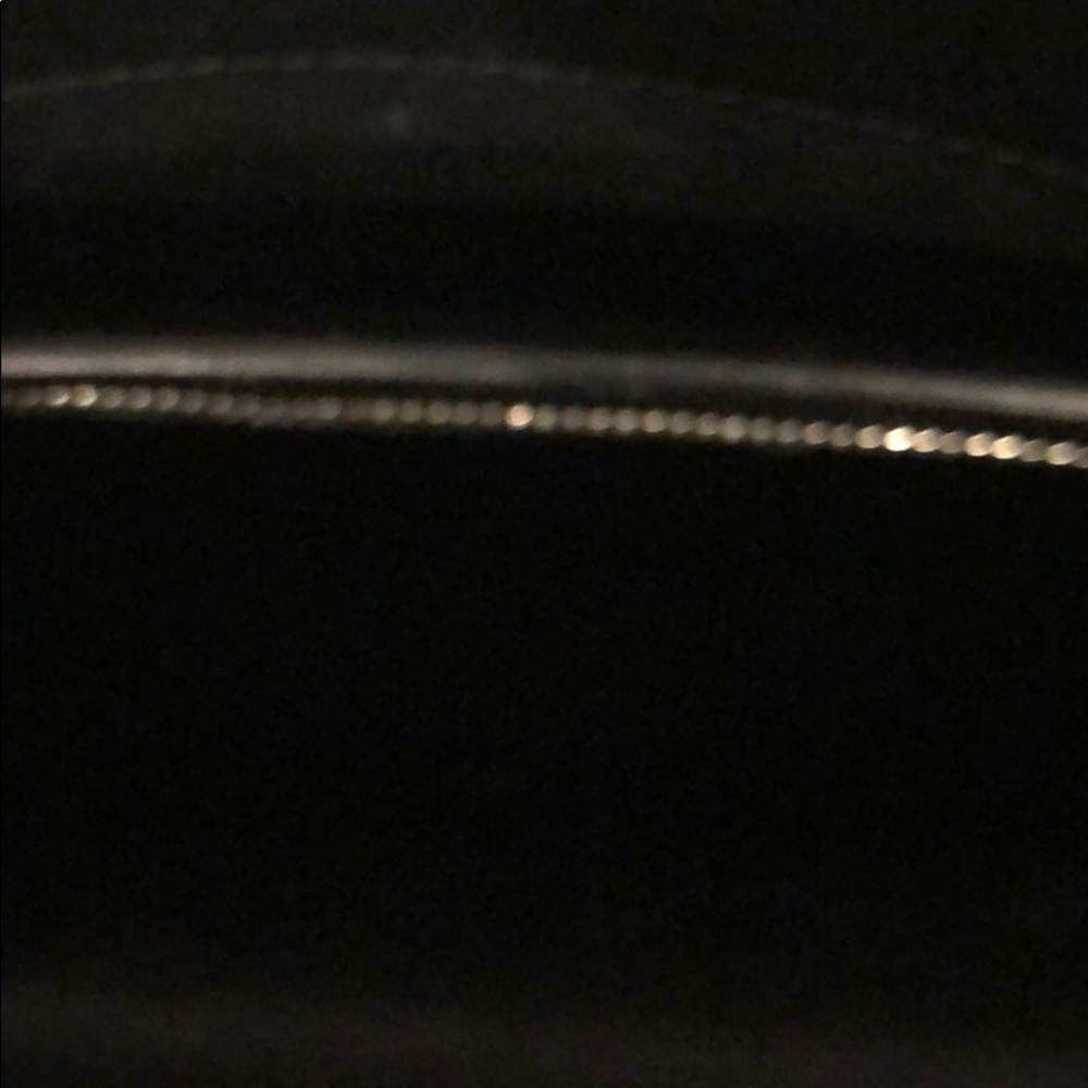 WORN ONCE Givenchy Medium Horizon Bordeaux Tote - Picture 4 of 7